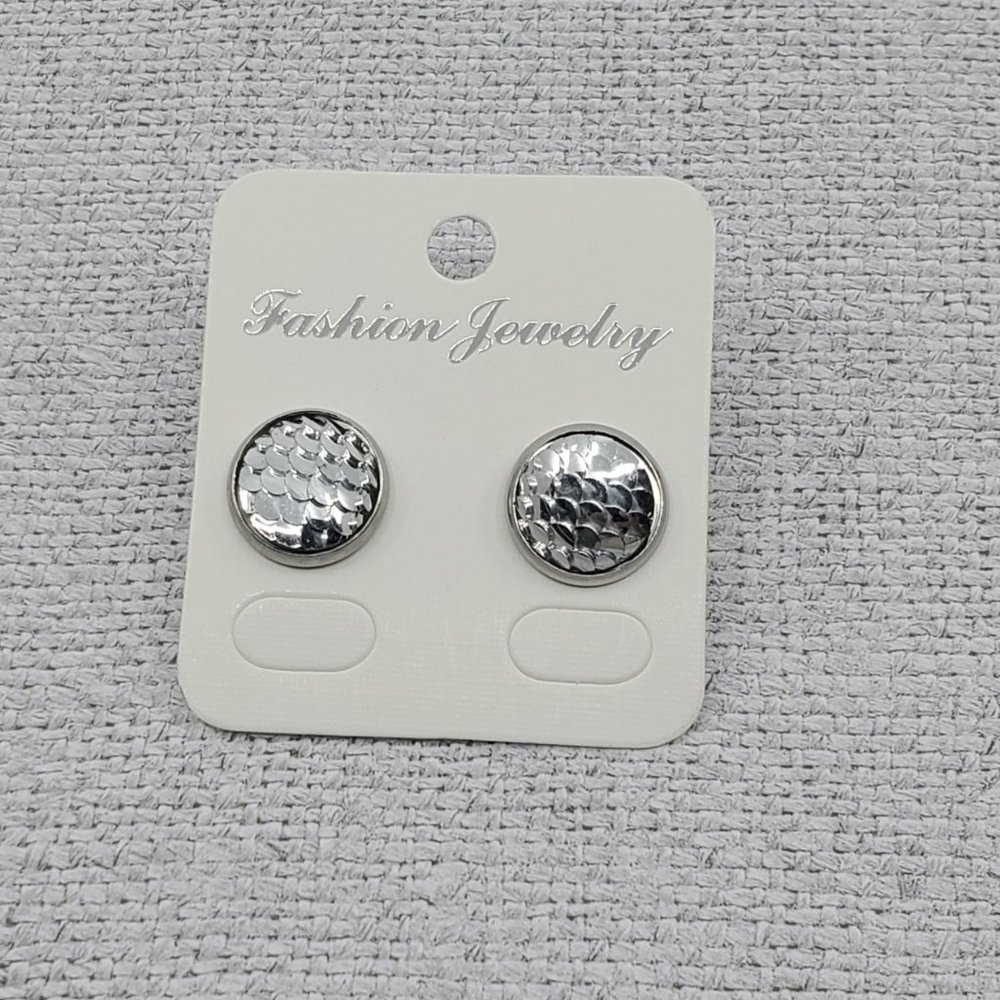 Women's Silver Mermaid Fish Scale Postback Handmade Stainless Steel Earrings